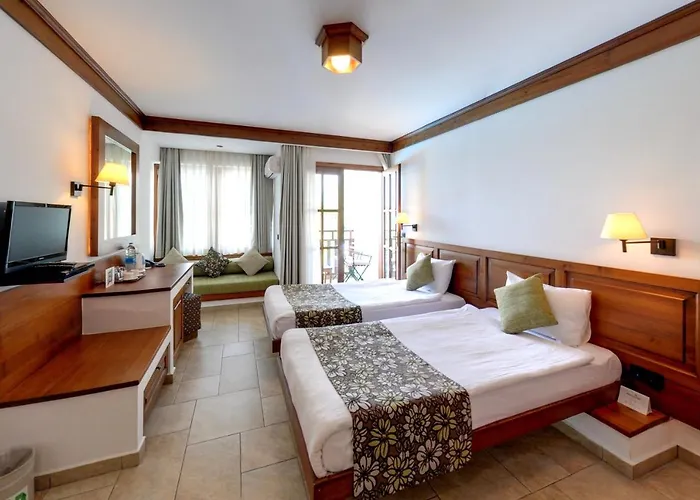 Montana Pine Resort 4*