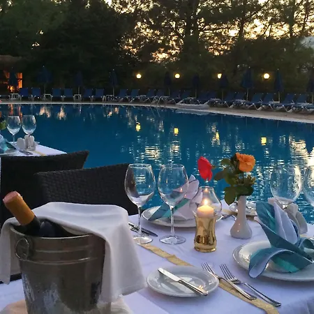 Semesteranläggning (resort) Montana Pine Öludeniz