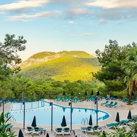 Montana Pine Semesteranläggning (resort)