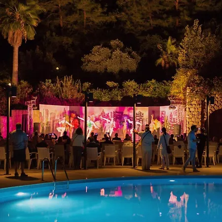 Semesteranläggning (resort) Montana Pine