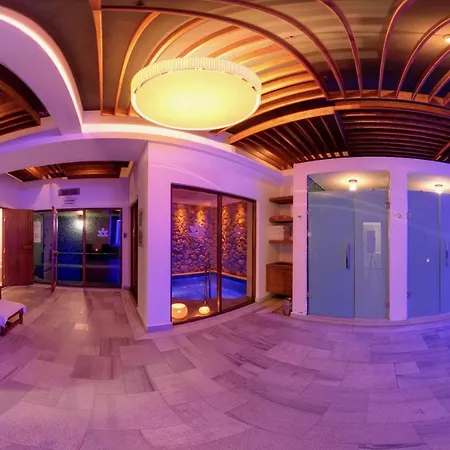 Montana Pine Semesteranläggning (resort) 4*