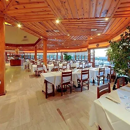 Montana Pine 리조트 4*