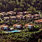 منتجع Montana Pine 4*
