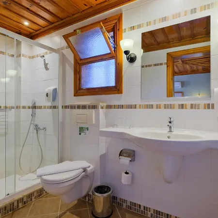 Rezort Montana Pine 4*